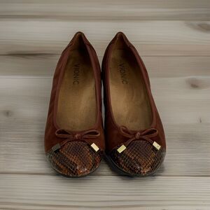 Vionic Ballet Flats Sz 7 Snake Print Cap Tie Comfort Ballerina Shoes Suede Bow